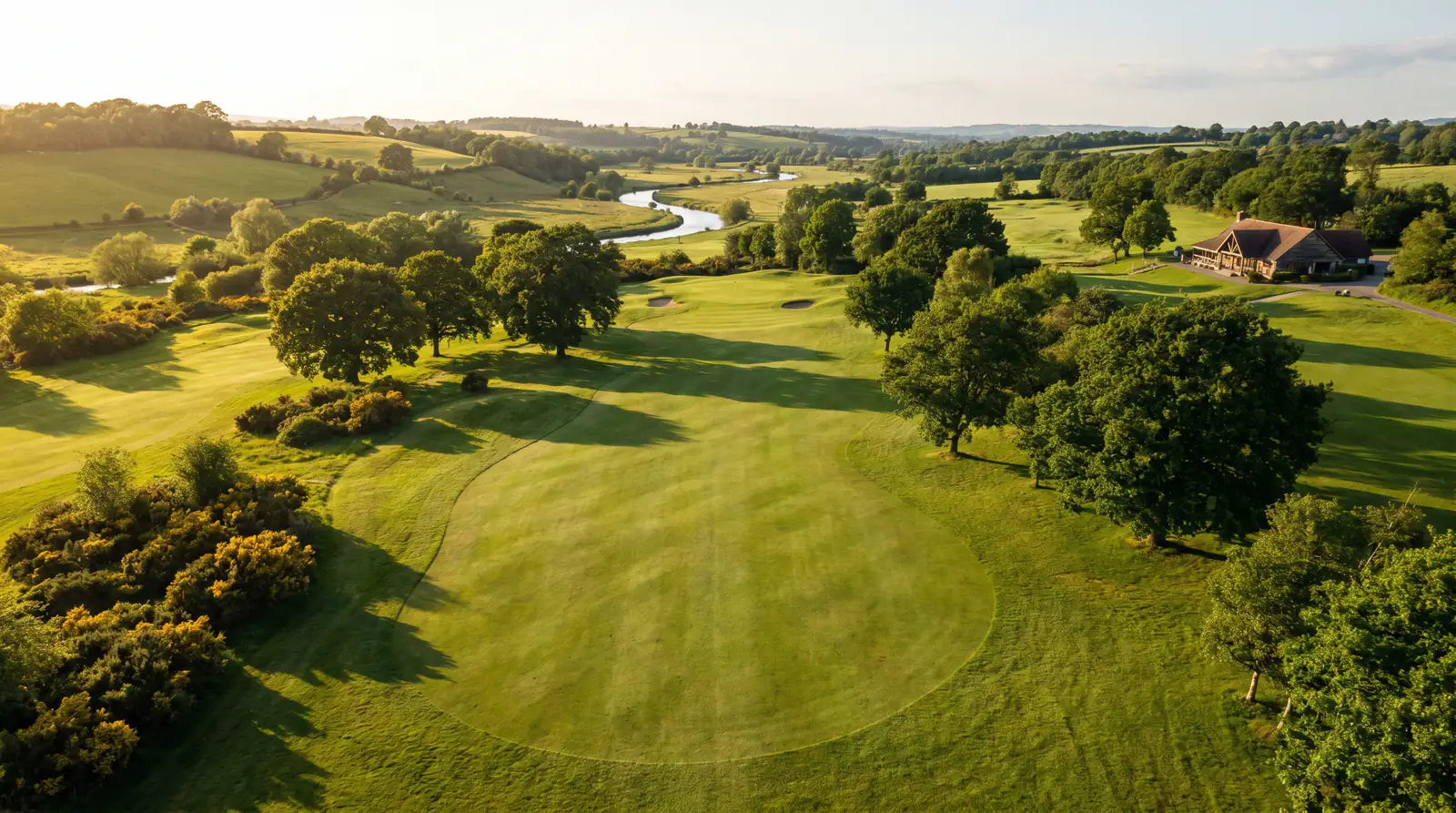 A drivable par-five hole on a UK course where a condor would be theoretically possible